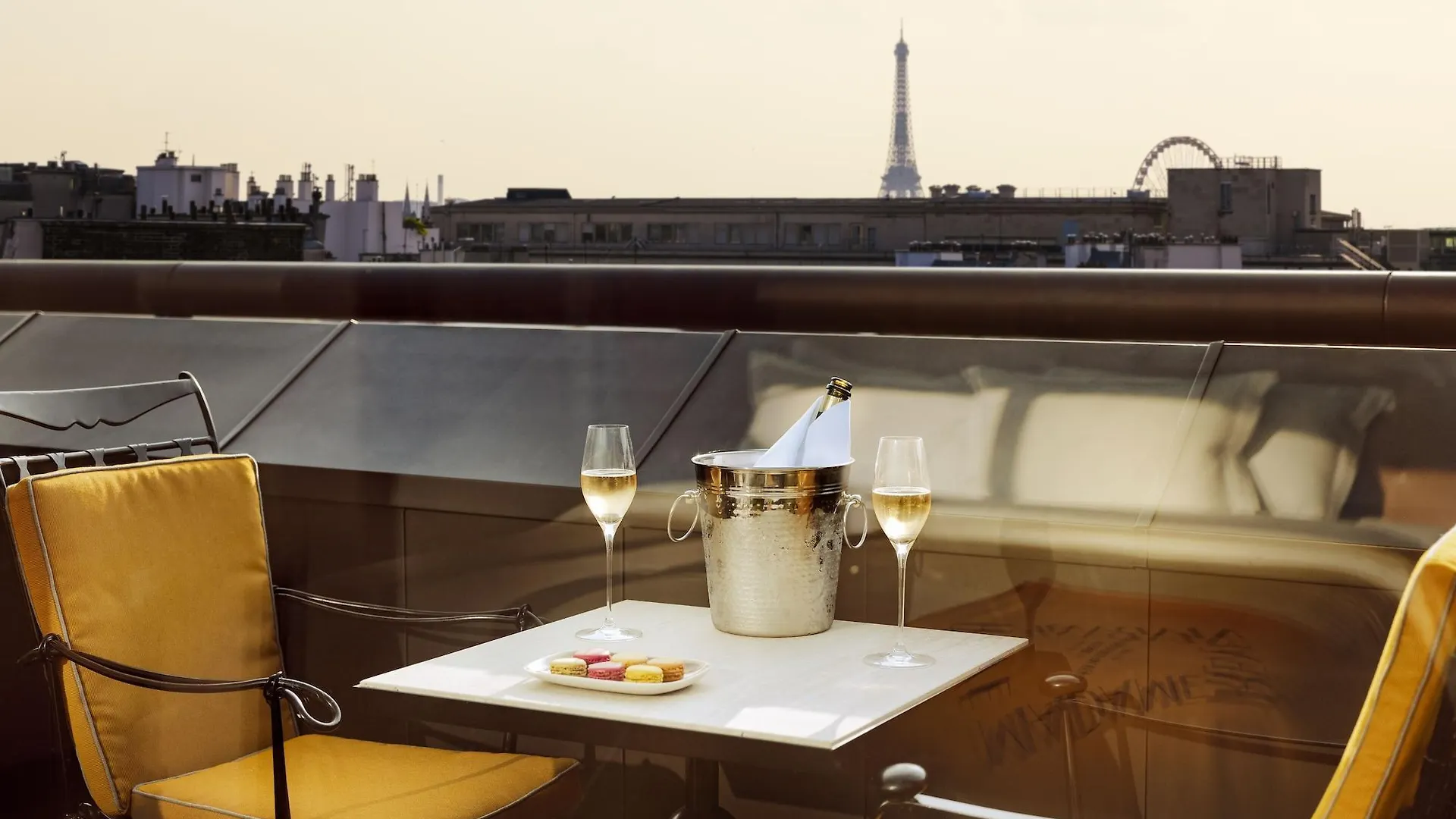 Madame Reve Hotel Parijs