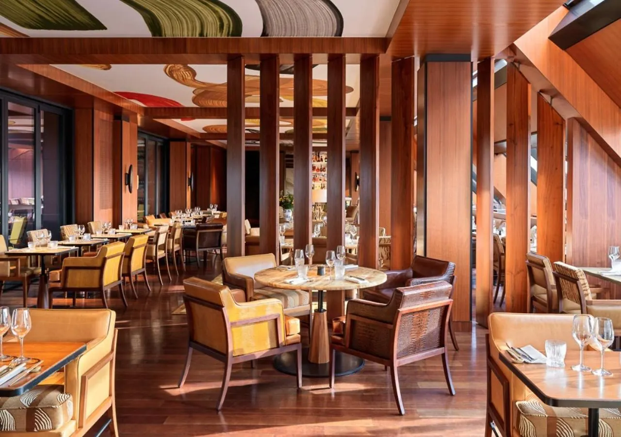 Madame Reve Hotel Parijs